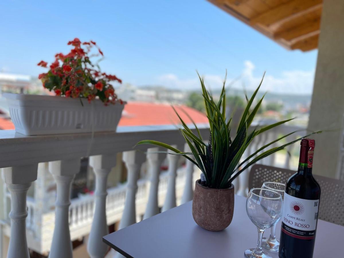 Arial Penthouse Suites Vlorë Exterior foto