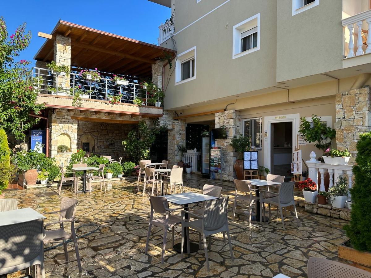 Arial Penthouse Suites Vlorë Exterior foto