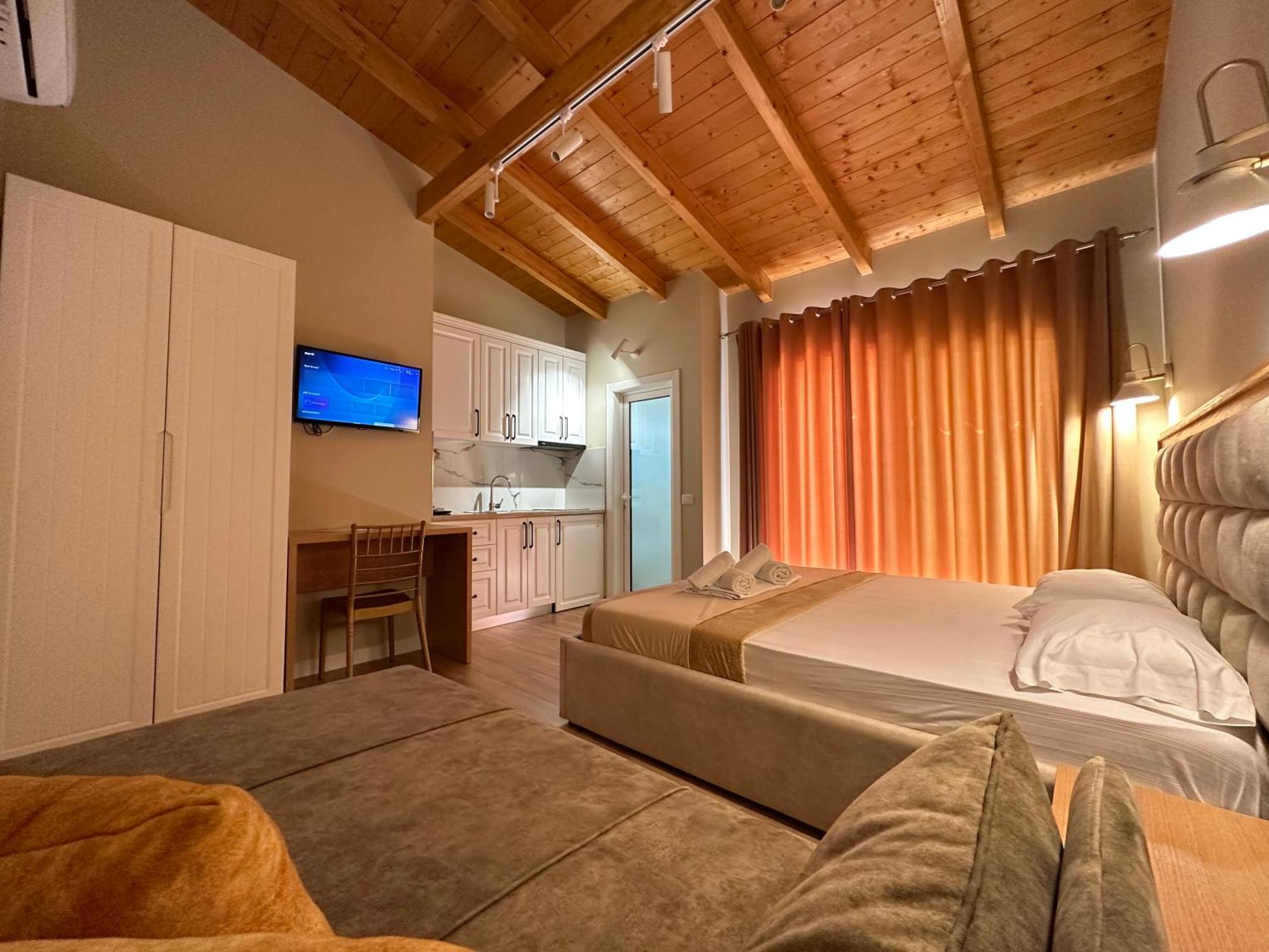 Arial Penthouse Suites Vlorë Exterior foto
