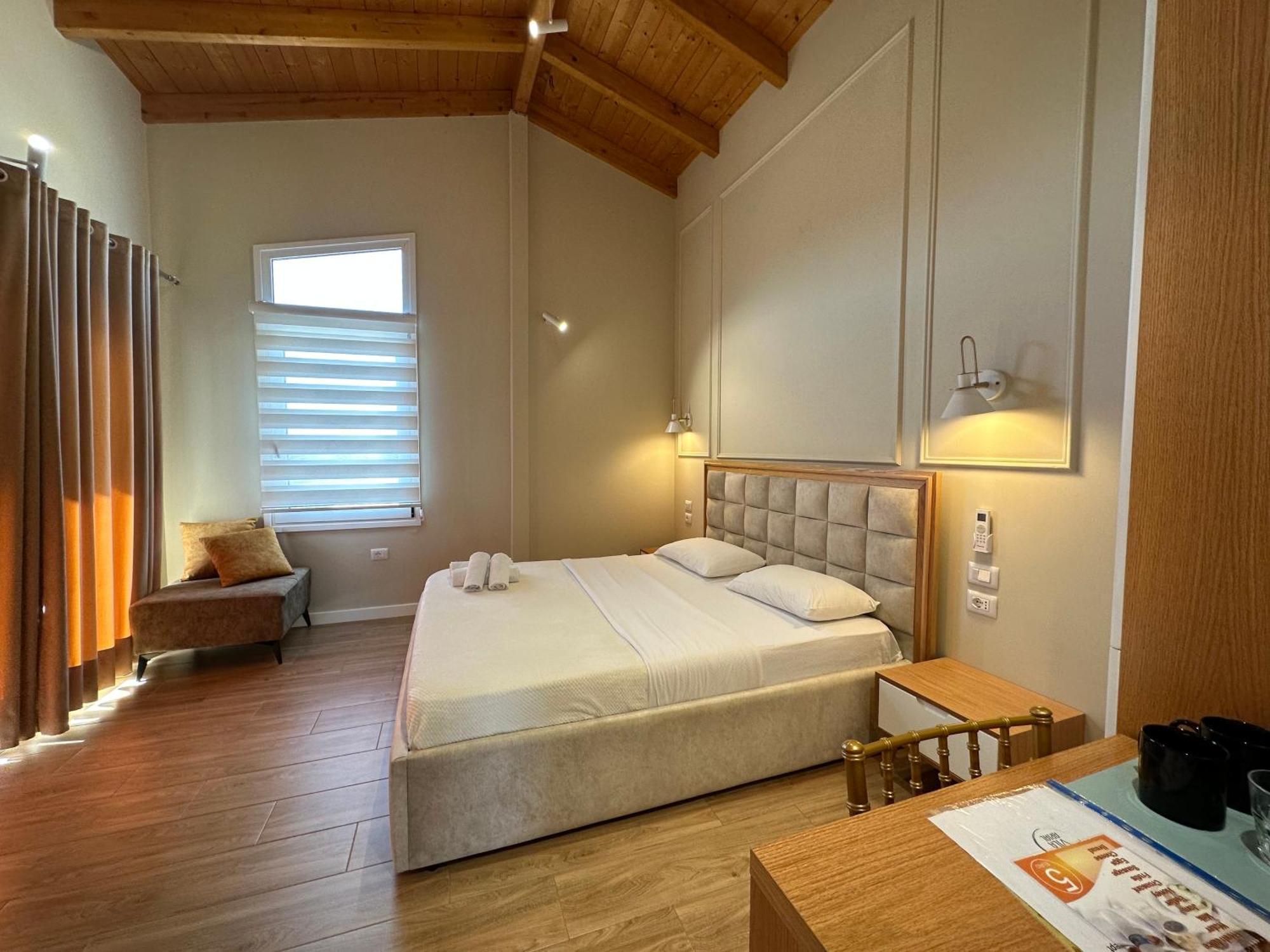 Arial Penthouse Suites Vlorë Exterior foto