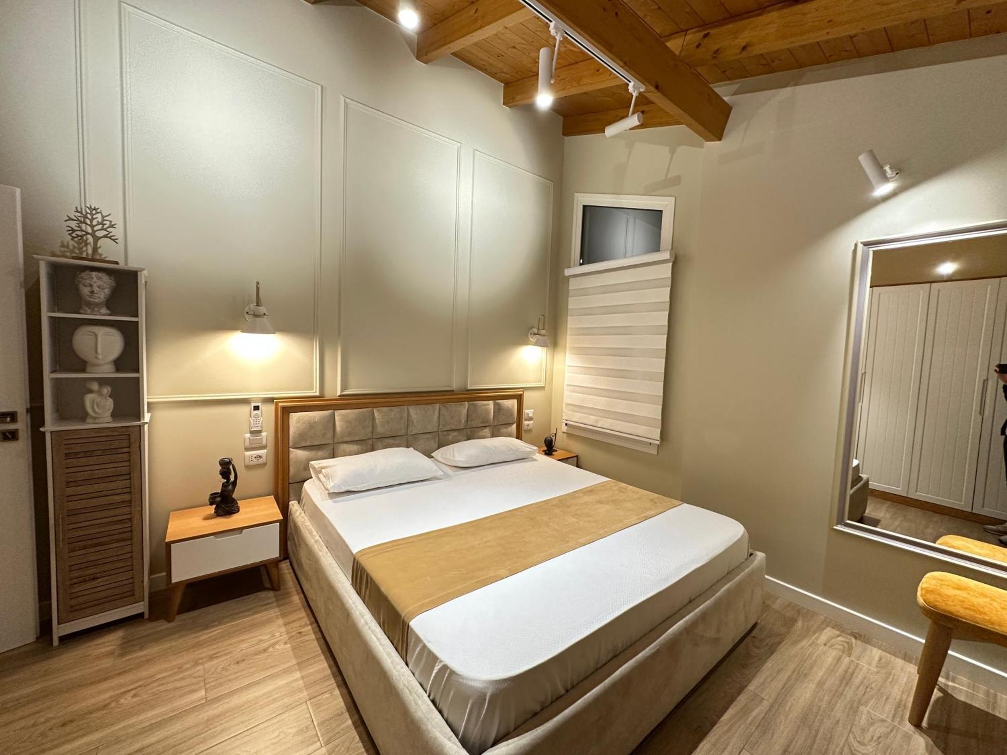 Arial Penthouse Suites Vlorë Exterior foto