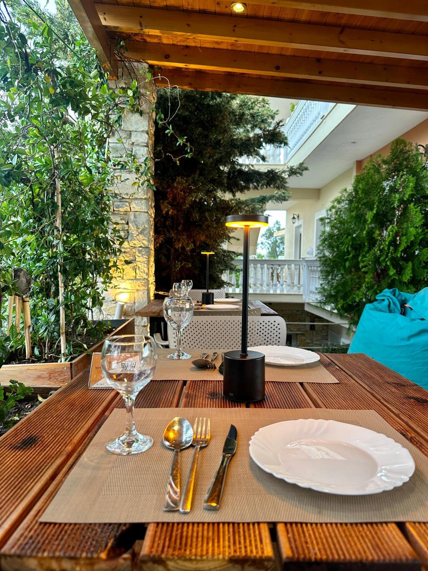 Arial Penthouse Suites Vlorë Exterior foto